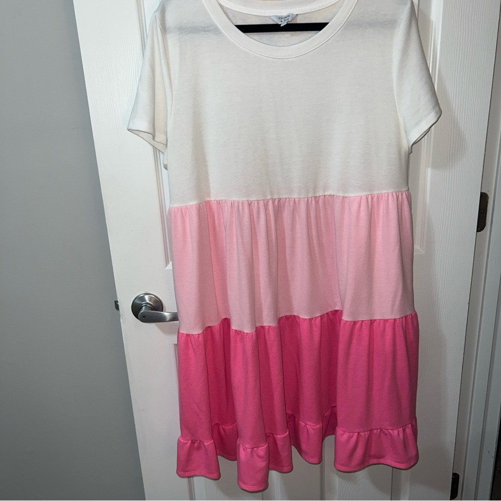 Crown & Ivy Soft White knee dress short sleeve, tiered,woman XL, side pockets